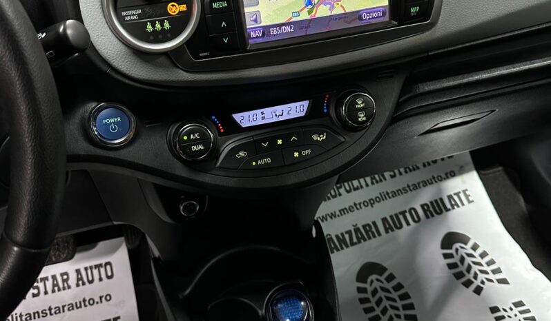 
								Toyota Yaris full									