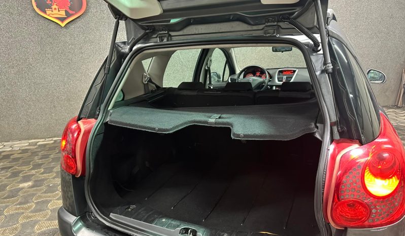 
								Peugeot 207 SW full									
