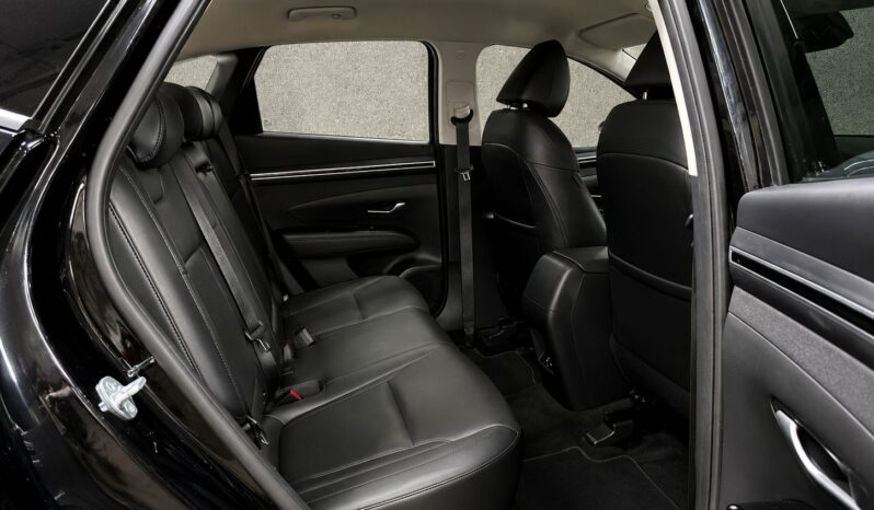 
								Hyundai Tucson full									