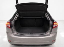 
										Ford Mondeo Titanium full									