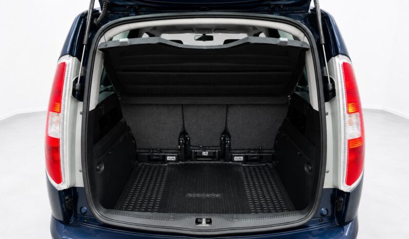 
								Skoda Roomster 2015 full									