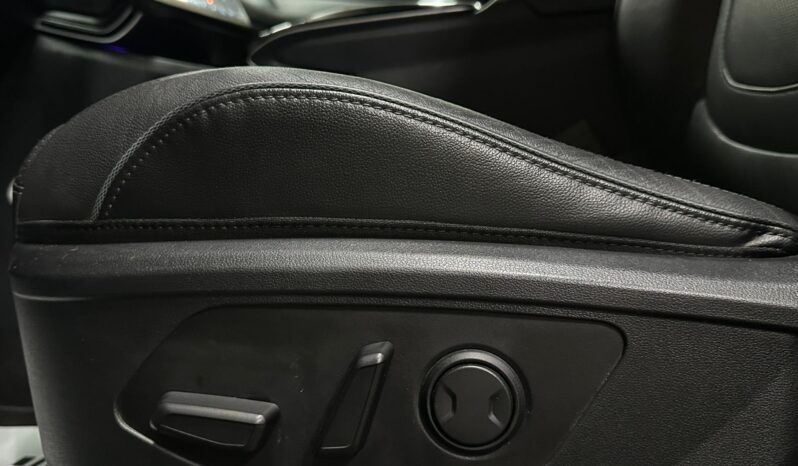 
								Hyundai Tucson full									
