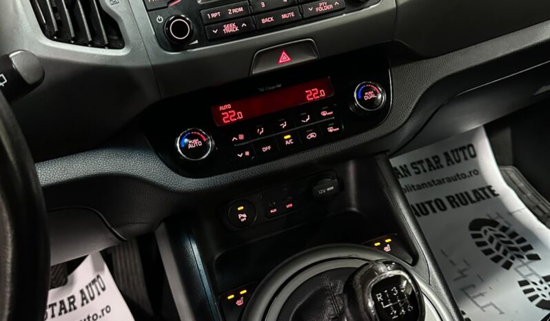 
								Kia Sportage full									