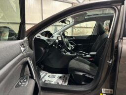 
										Peugeot 308 full									