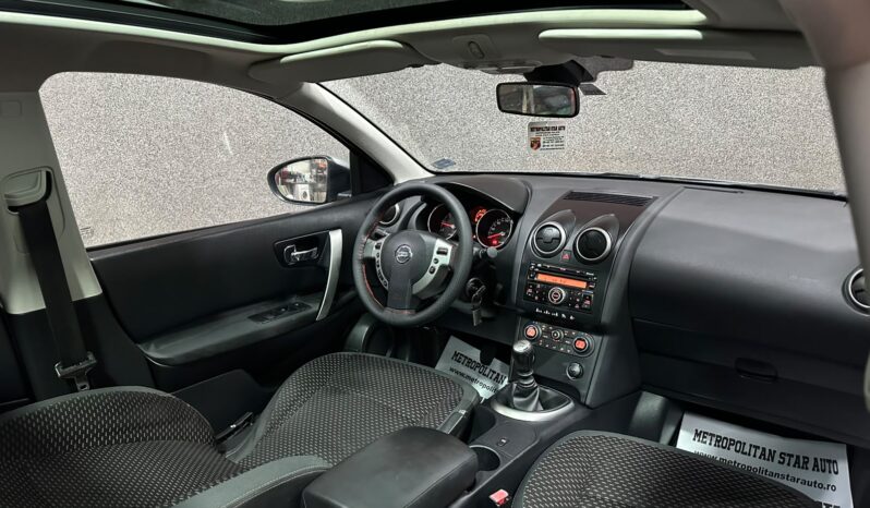 
								Nissan Qashqai “Model Tekna” full									