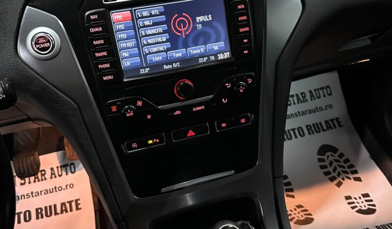 
								Ford Mondeo Titanium full									