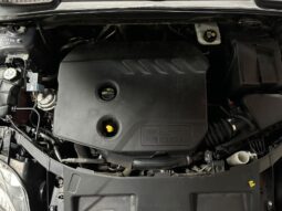 
										Ford Mondeo Titanium full									