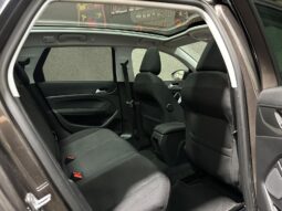 
										Peugeot 308 full									