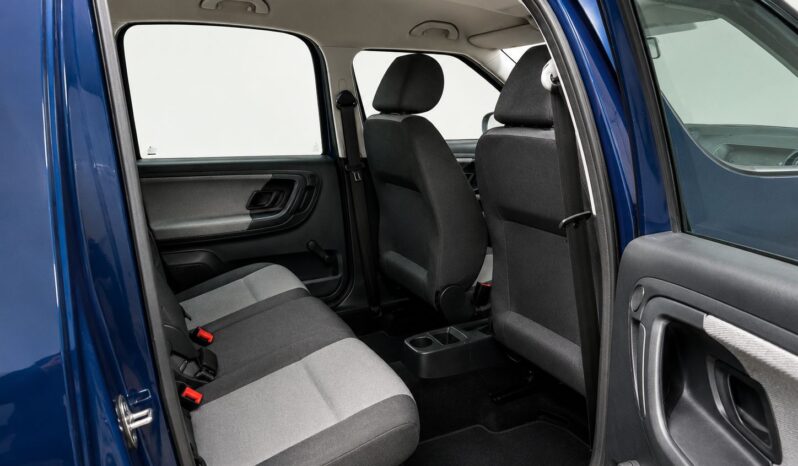 
								Skoda Roomster 2015 full									