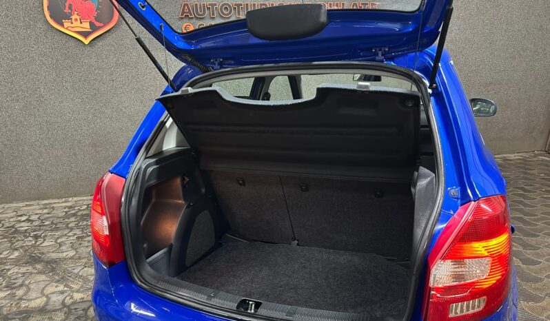 
								Skoda Fabia Elegance full									