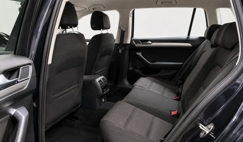 
								VW Passat Comfortline full									