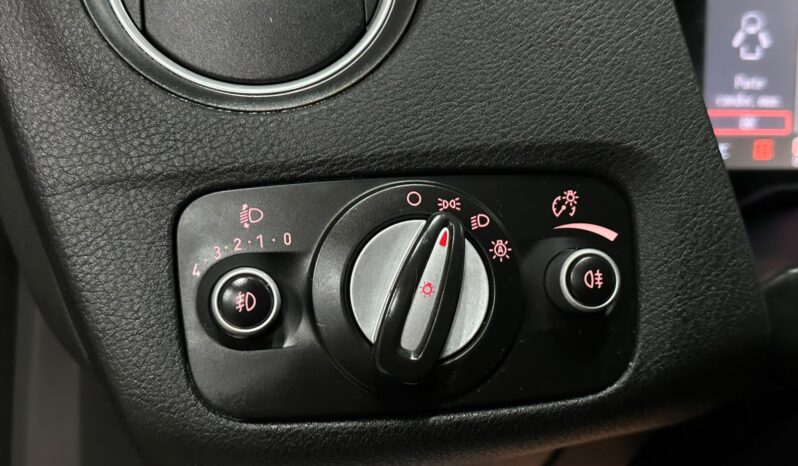 
								Ford Mondeo Titanium full									