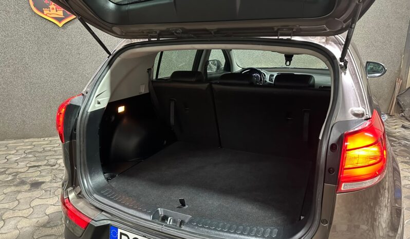 
								Kia Sportage full									