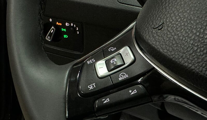 
								VW Passat Comfortline full									