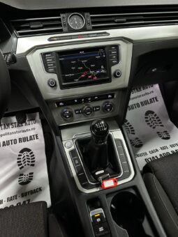
										VW Passat Comfortline full									