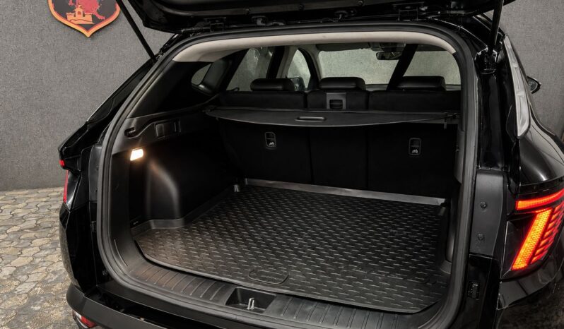 
								Hyundai Tucson full									