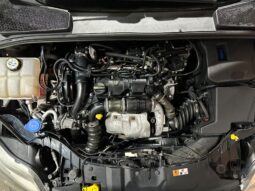 
										Ford Focus “Model Ghia” full									