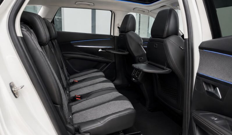 
								Peugeot 5008 full									