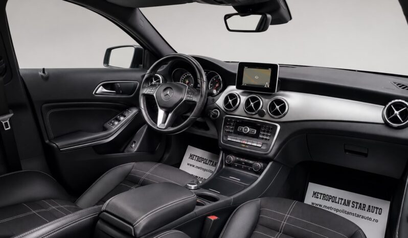 
								Mercedes-Benz GLA220 full									