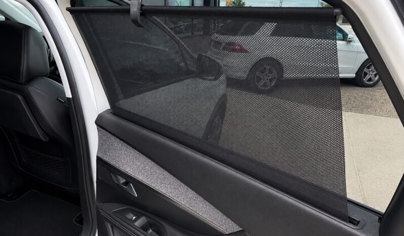 
								Peugeot 5008 full									