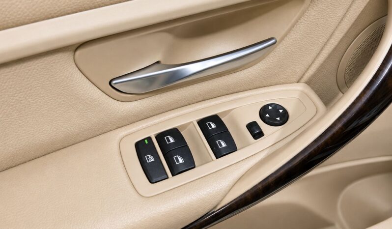 
								BMW Seria 3 full									