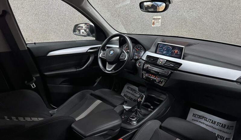 
								BMW X1 full									