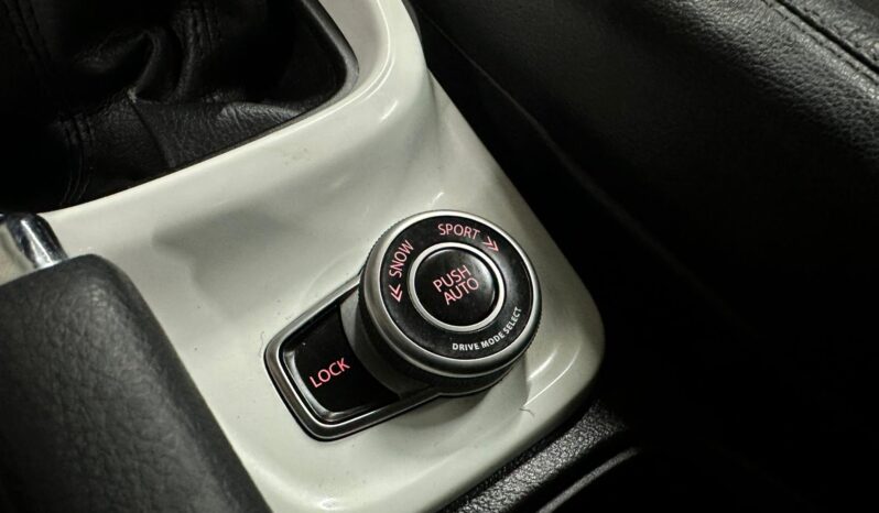 
								Suzuki Vitara full									