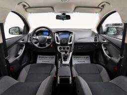 
										Ford Focus “Model Ghia” full									