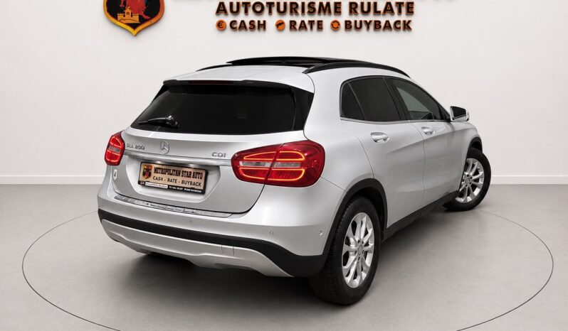 
								Mercedes-Benz GLA200 full									