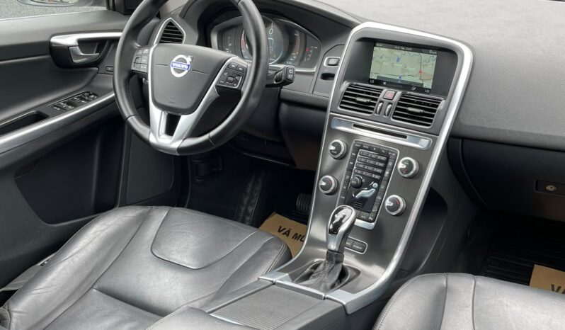 
								Volvo XC60 full									
