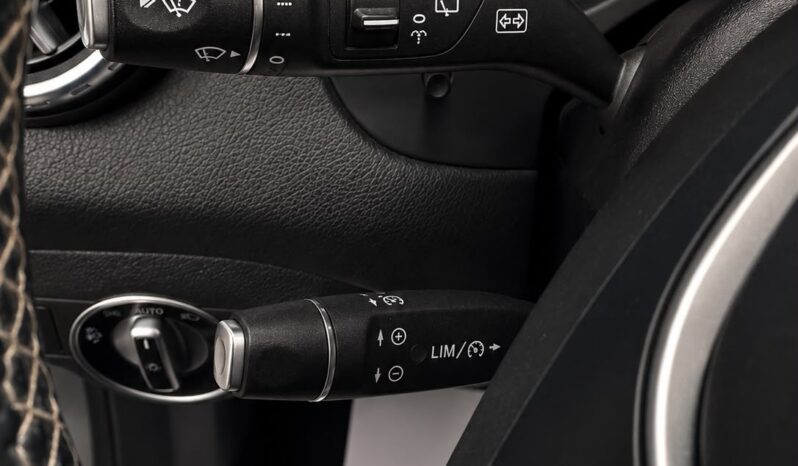 
								Mercedes-Benz GLA220 full									