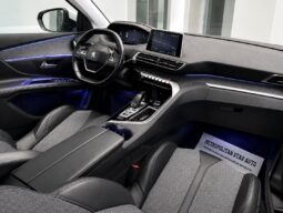 
										Peugeot 5008 full									