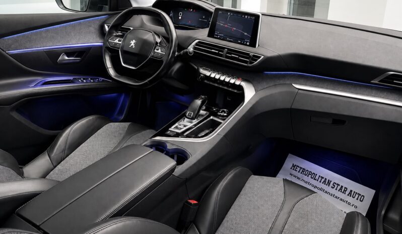 
								Peugeot 5008 full									