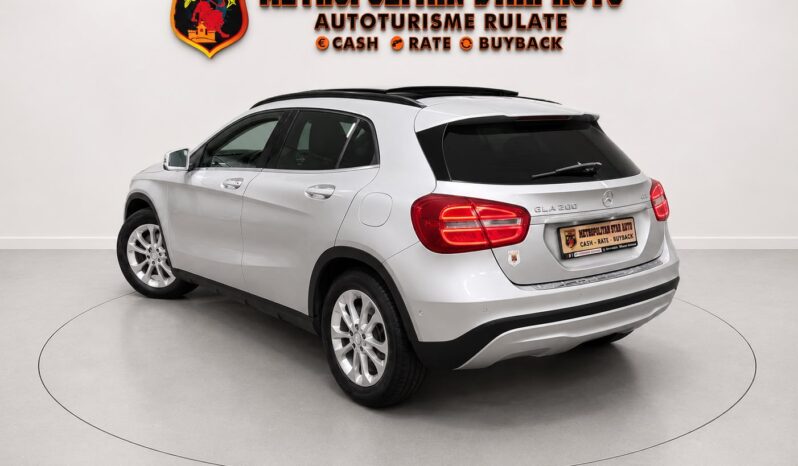 
								Mercedes-Benz GLA200 full									