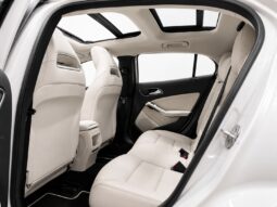 
										Mercedes-Benz GLA200 full									