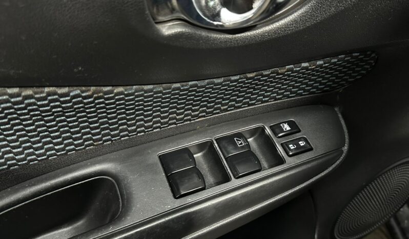 
								Nissan Note full									