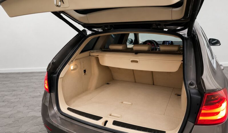
								BMW Seria 3 full									