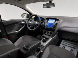 
										Ford Focus “Model Ghia” full									