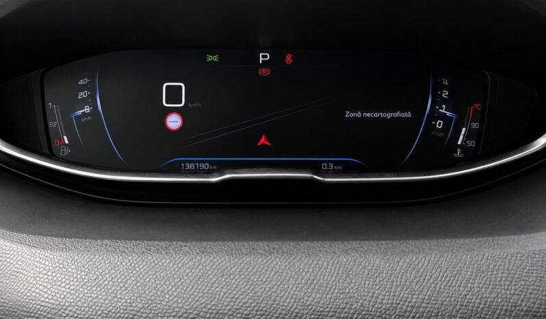 
								Peugeot 5008 full									
