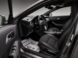 
										Mercedes-Benz GLA220 full									