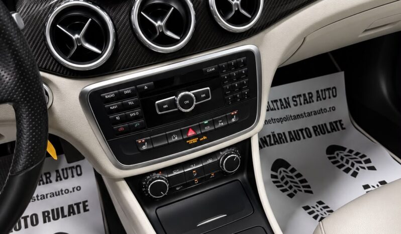 
								Mercedes-Benz GLA200 full									