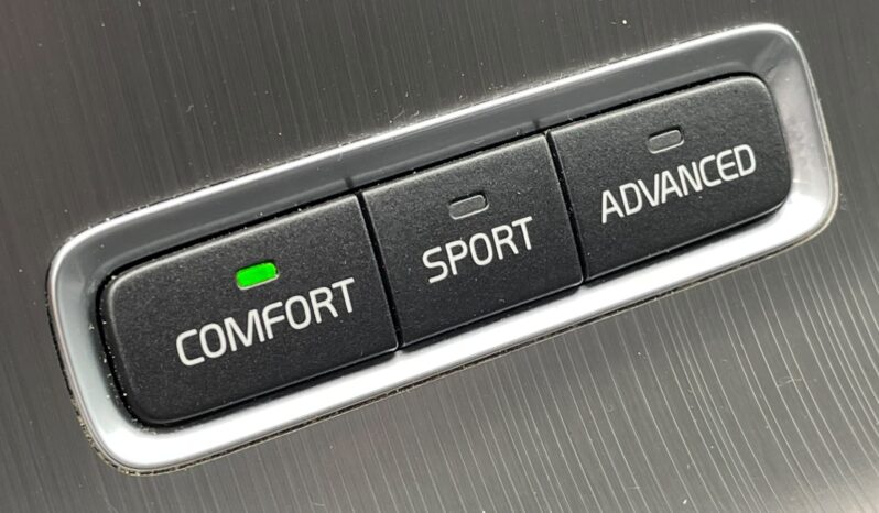 
								Volvo XC60 full									