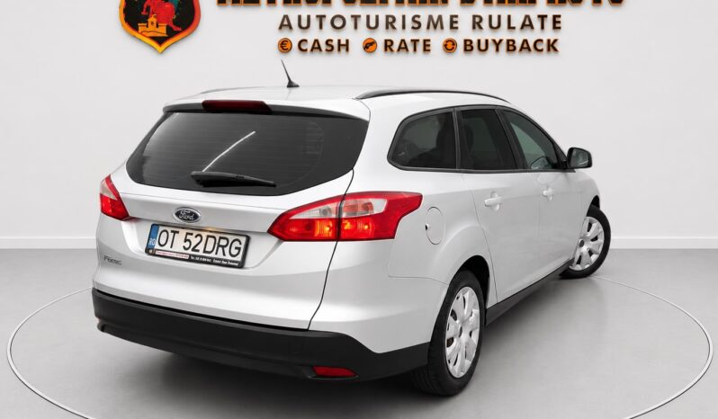 
								Ford Focus “Model Ghia” full									
