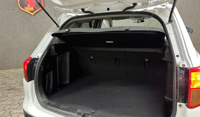 
								Suzuki Vitara full									