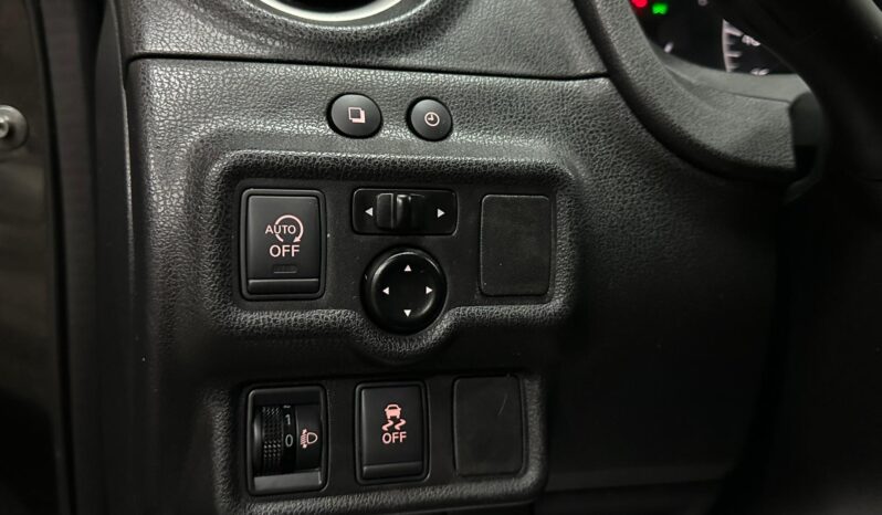 
								Nissan Note full									