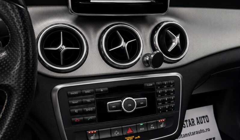 
								Mercedes-Benz GLA220 full									