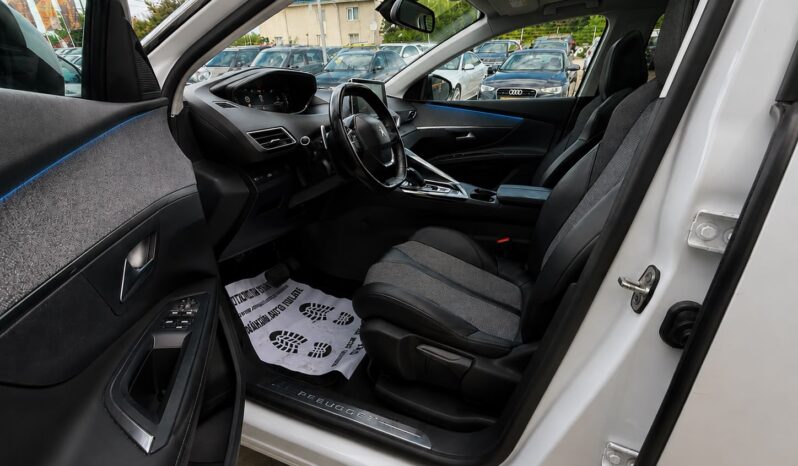 
								Peugeot 5008 full									