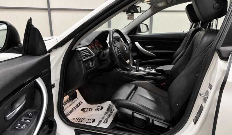 
								BMW Seria 3 GT Sport full									