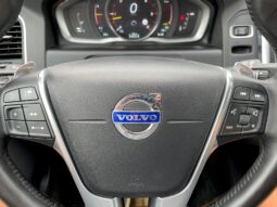 
										Volvo XC60 full									