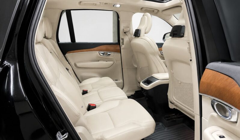 
								Volvo XC90 Inscription full									